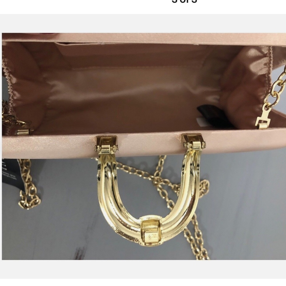 💐INC International Concepts~NWT~Danyelle Satin Party Clutch Purse MSRP $79.50💐 - Picture 4 of 10